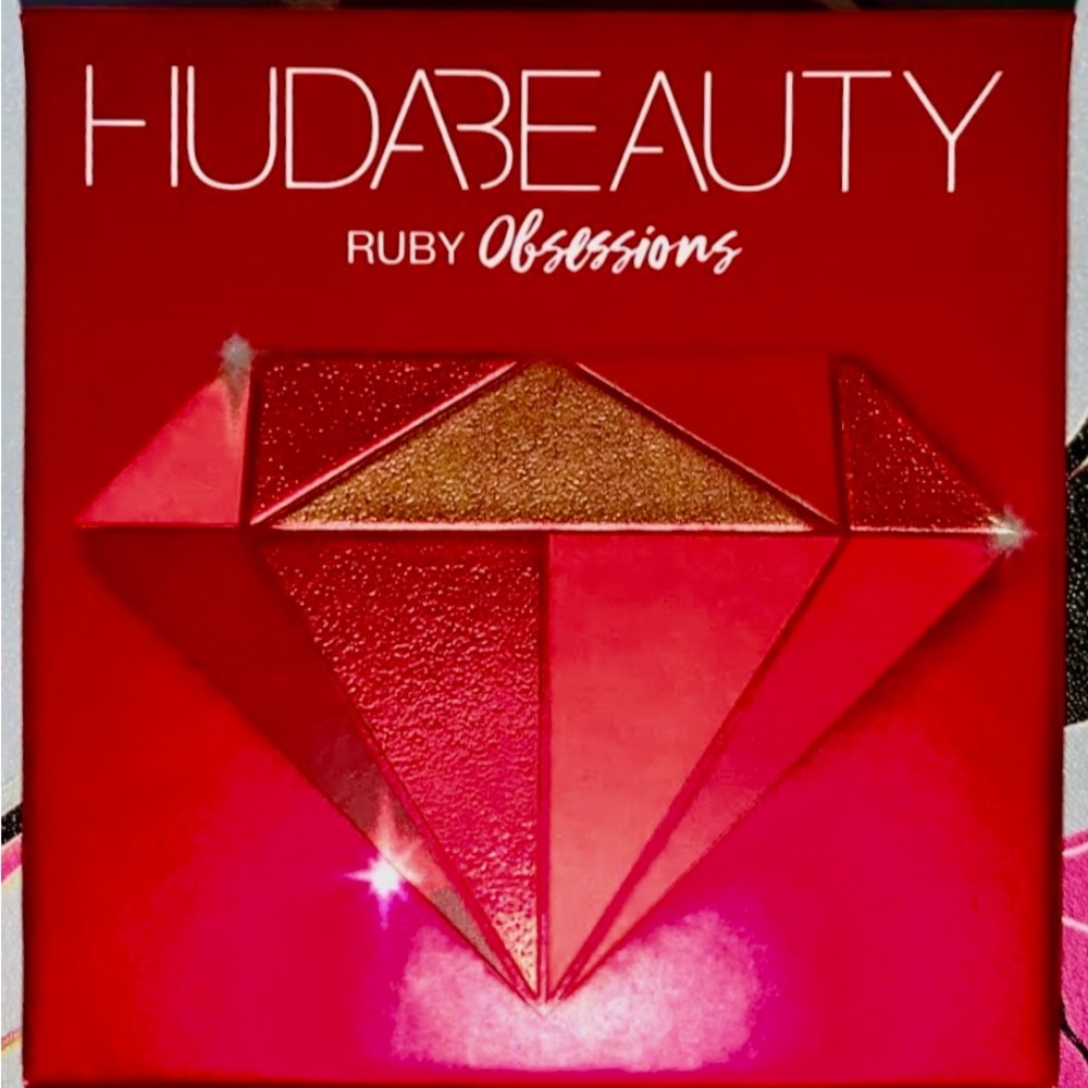 *3/$25* HUDA BEAUTY Obsessions Ruby Palette NEW
